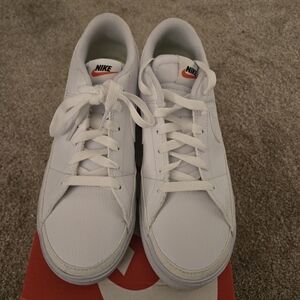 Nike Womens White Sneakers